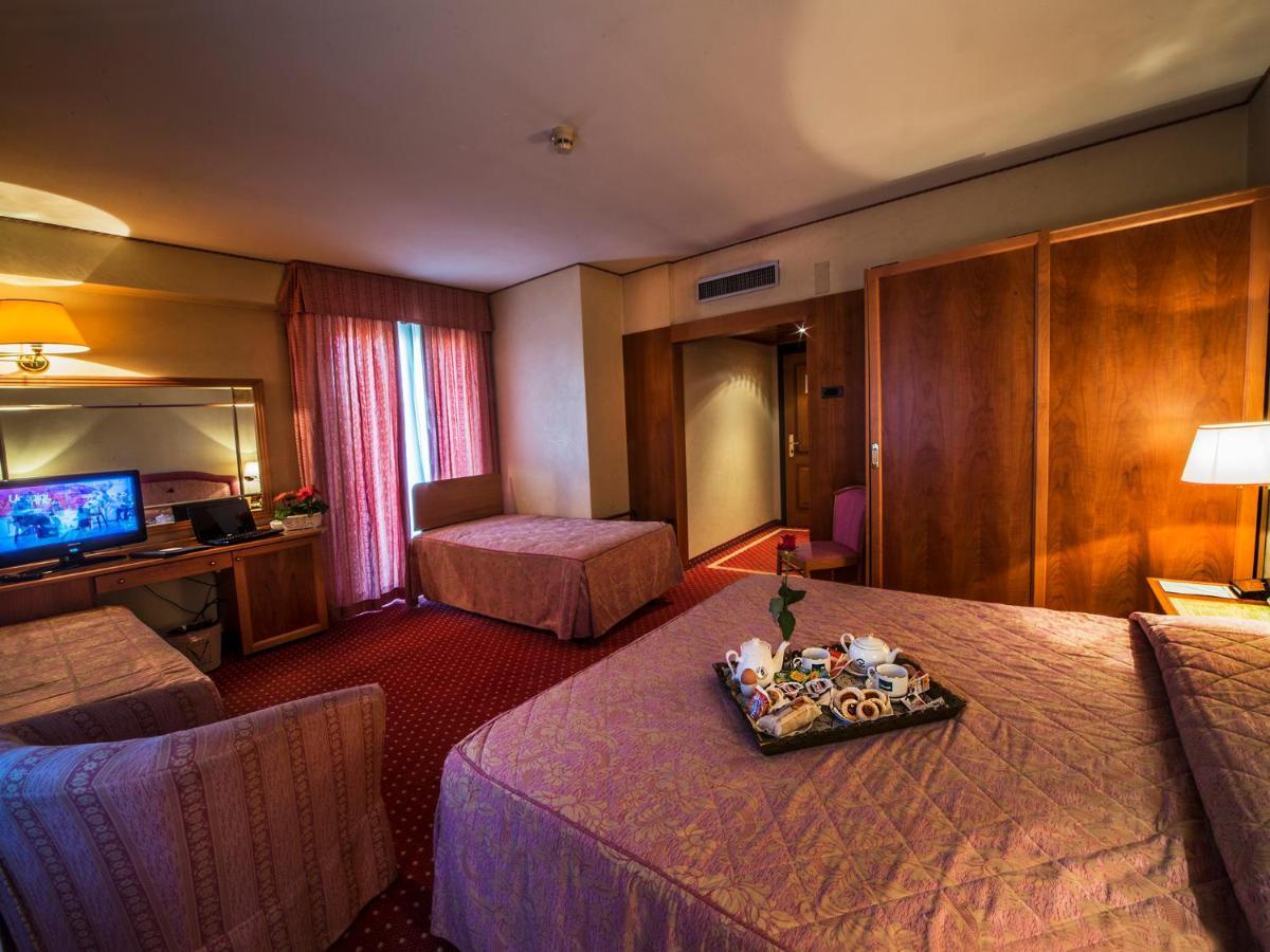 Hotel Valdarno Montevarchi Buitenkant foto